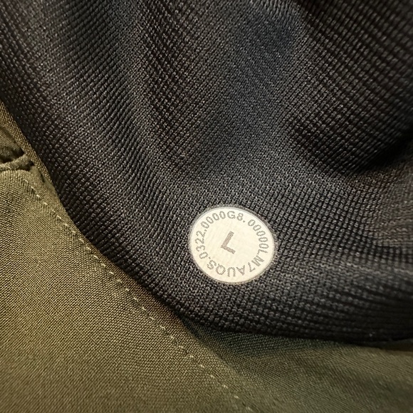 Lululemon Pace Breaker Linerless Short 5" - Dark Olive - L - Picture 12 of 12